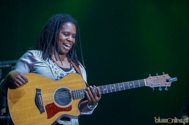 Ruthie Foster